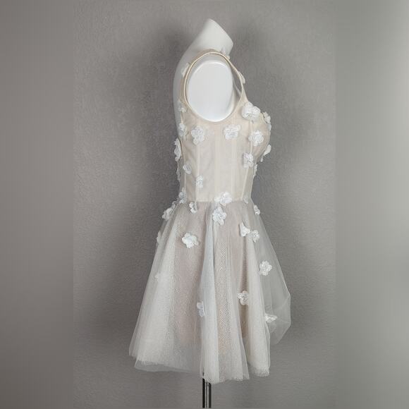 By Watters Jive 3D Floral Tulle Corset Ivory-Nude Mini Dress Size 8 - Picture 4 of 16